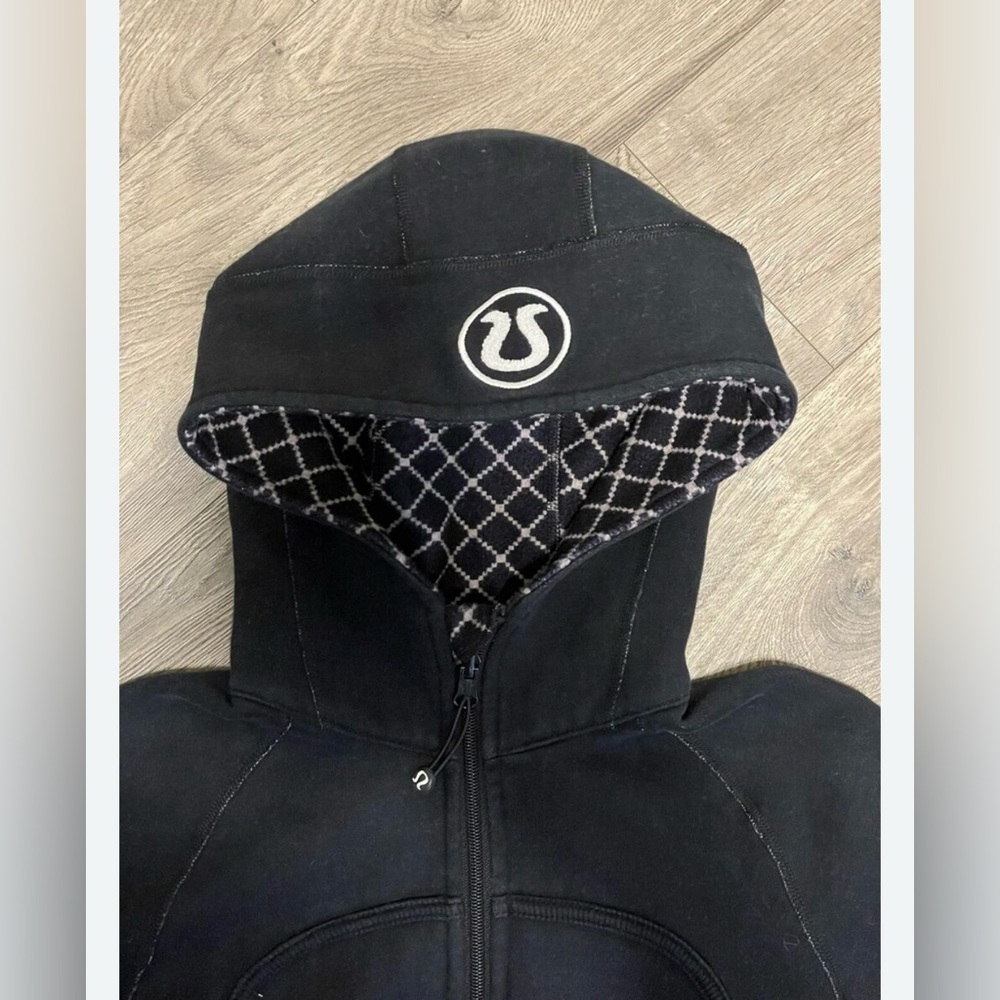 Lululemon Black Reversible Scuba Hoodie -fleece lined Size 6 EUC​ - Picture 3 of 11